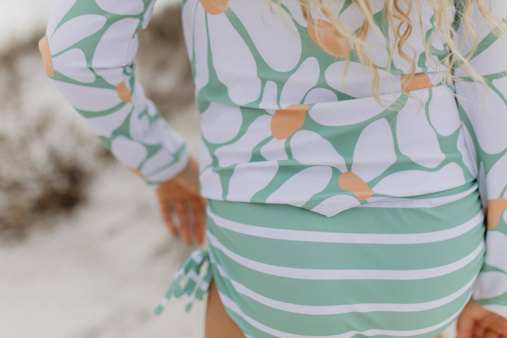 Daisy Flower Long Sleeve Rash Guard Swimsuit