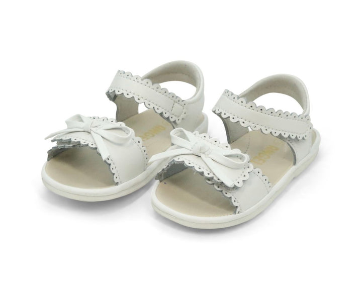 Amelie Scalloped Open Toe Sandal | White