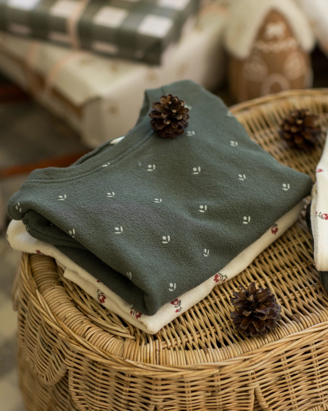 Girls Sponge Knit Set | Evergreen Ditsy