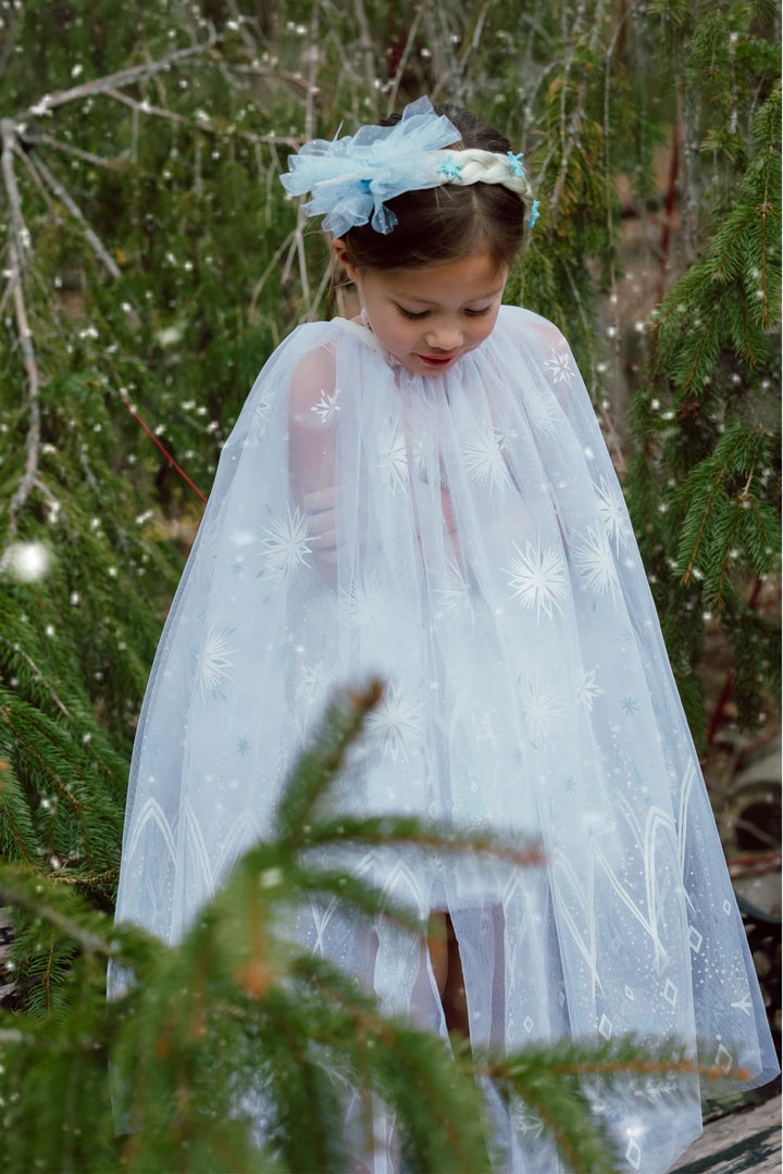 Winter Wonderland Cape: Size 5-6