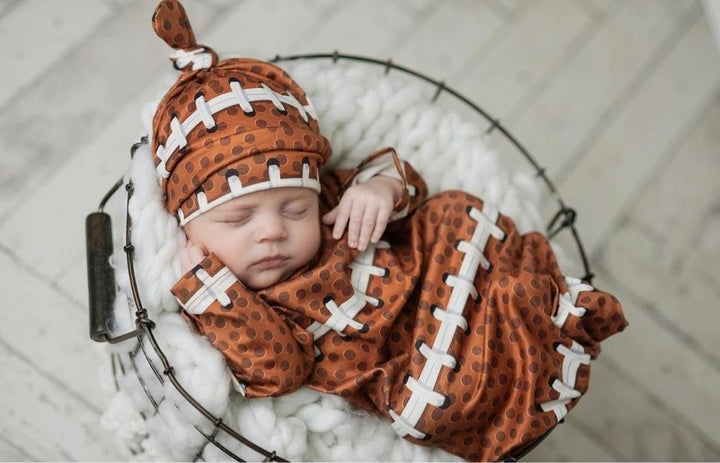 Football Infant Gown and Hat: 0-3M