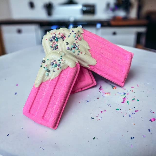 The Lavish Goat - Pink Popsicle Prize Inside Bath Bomb