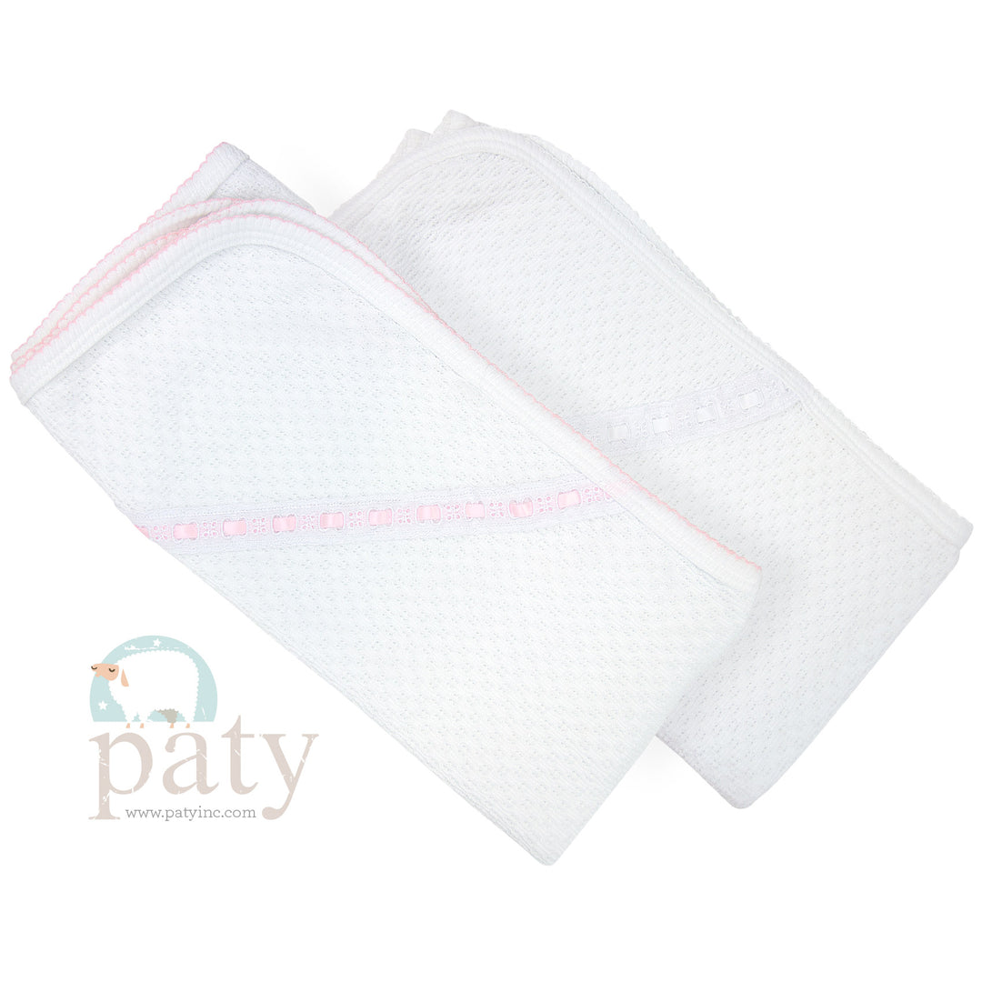 Baby Receiving Blanket w/ Eyelet Trim | Red
